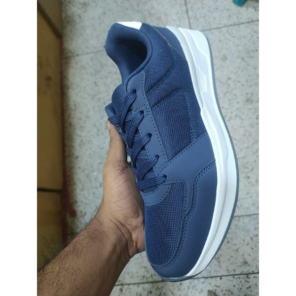 Esmara Men’s Dark Blue Casual Sneakers - Image 2