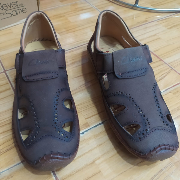Men’s Brown Leather Open-Side Comfort Loafers - Image 4