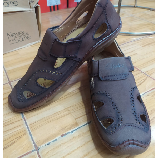 Men’s Brown Leather Open-Side Comfort Loafers - Image 6