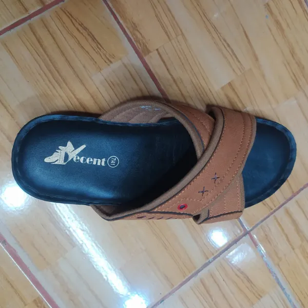 Cross-Strap Men's Casual Comfort Slides – Tan & Black - Image 3