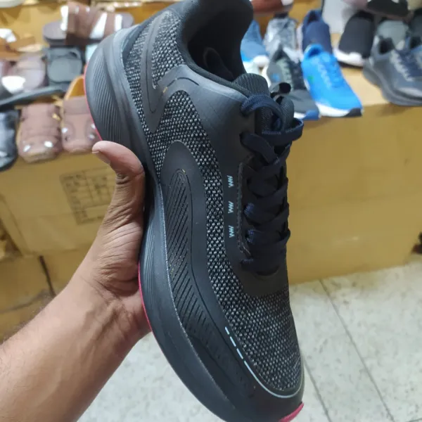 Amass Lightweight Breathable Running Sneakers - Image 4